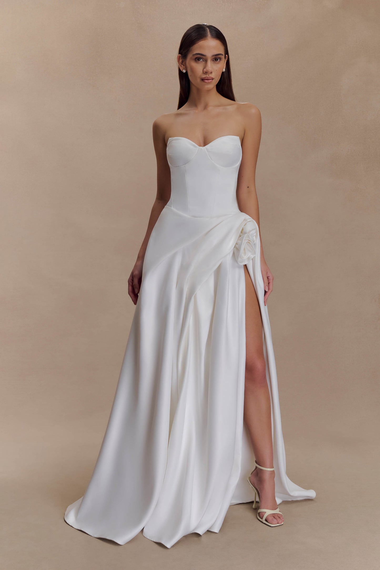 Elizabeth Straplez Korse Maxi Elbise - Beyaz