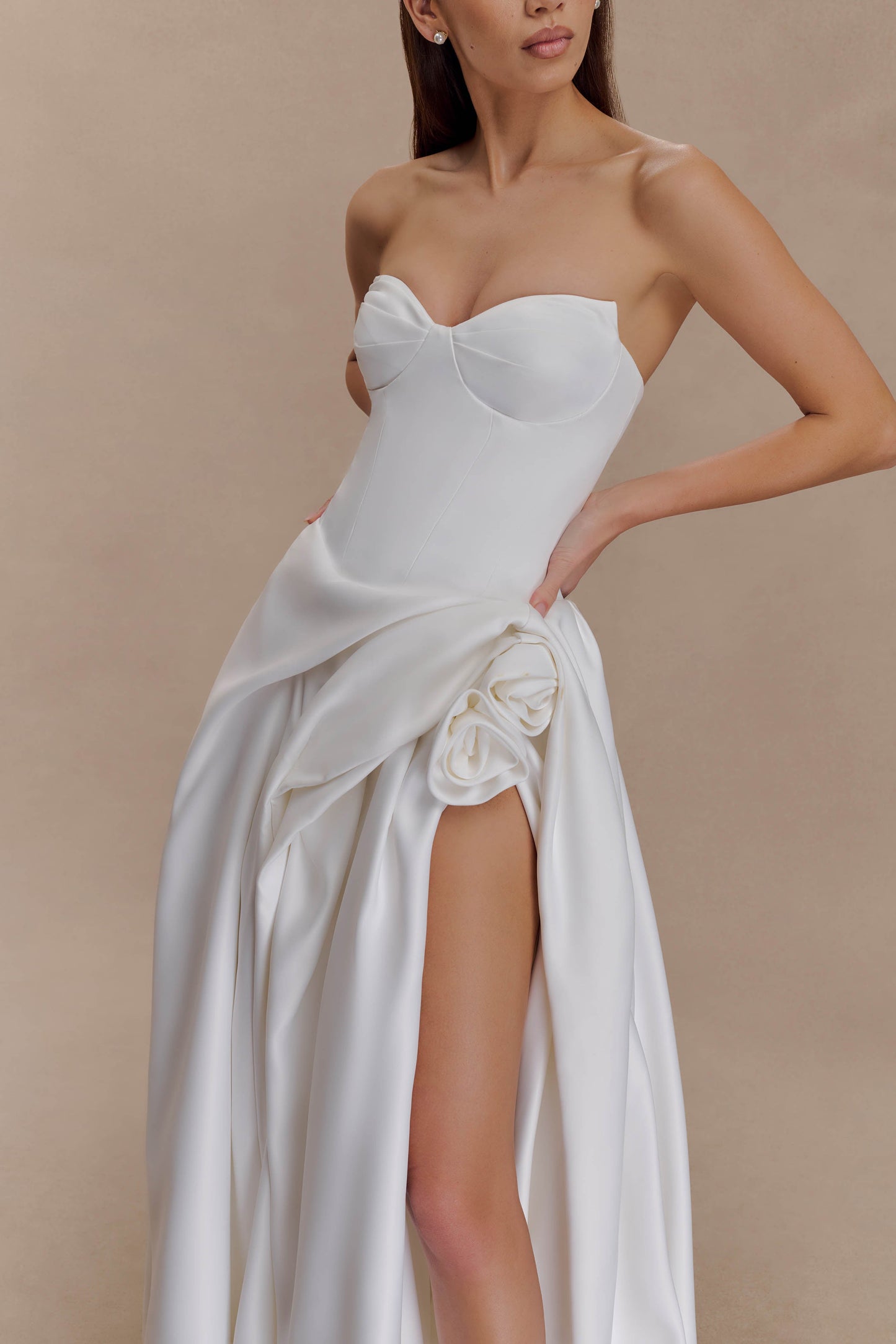 Elizabeth Straplez Korse Maxi Elbise - Beyaz