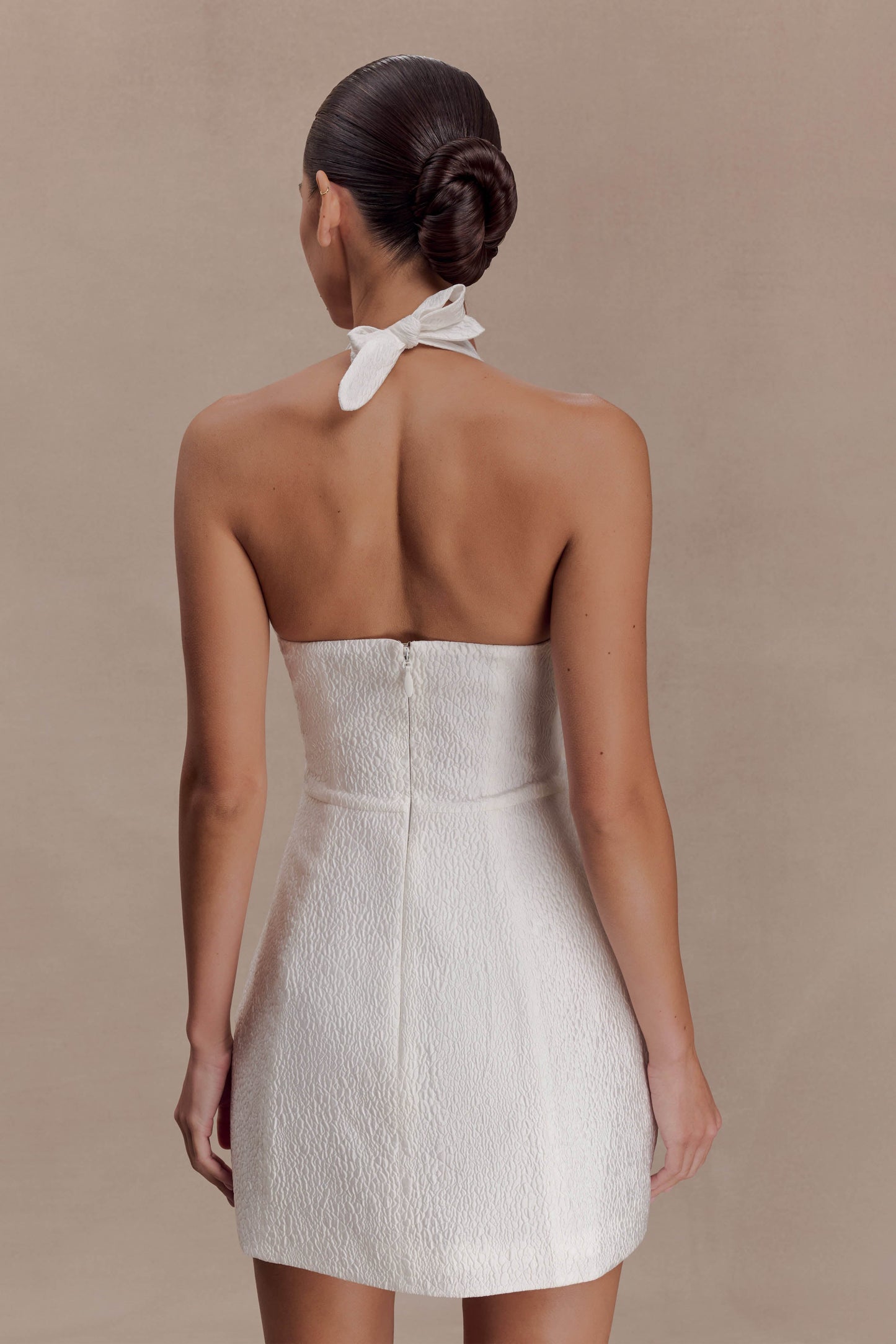 Ella Fiyonk Detaylı Halter Mini Elbise - Beyaz