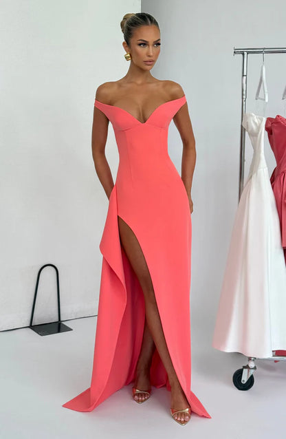 Khalesia Maxi Elbise - Mercan Pembesi